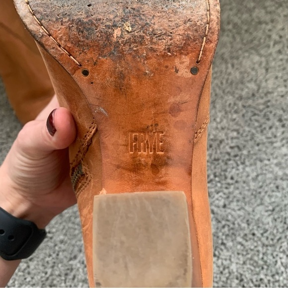 Frye Jennifer Cognac Leather Booties Size 7.5 - Picture 5 of 8